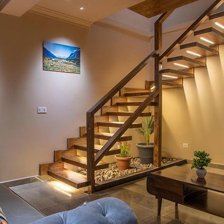 Hillcrest Heights Bed & Breakfast Kasauli Exterior photo