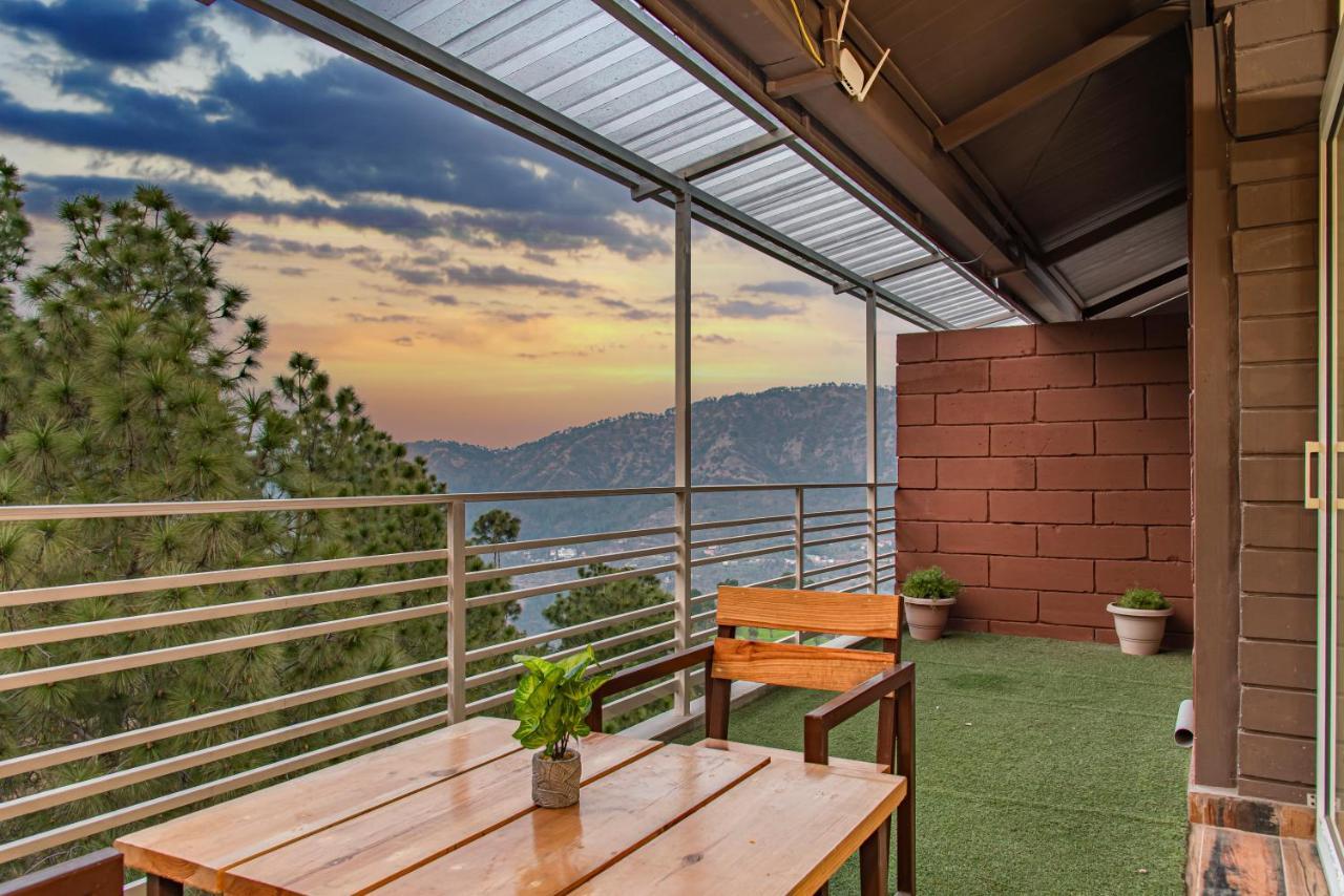 Hillcrest Heights Bed & Breakfast Kasauli Exterior photo