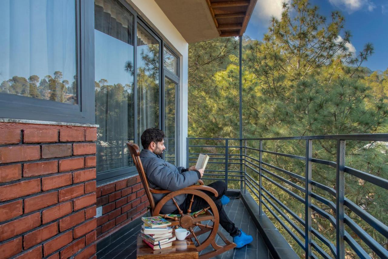 Hillcrest Heights Bed & Breakfast Kasauli Exterior photo