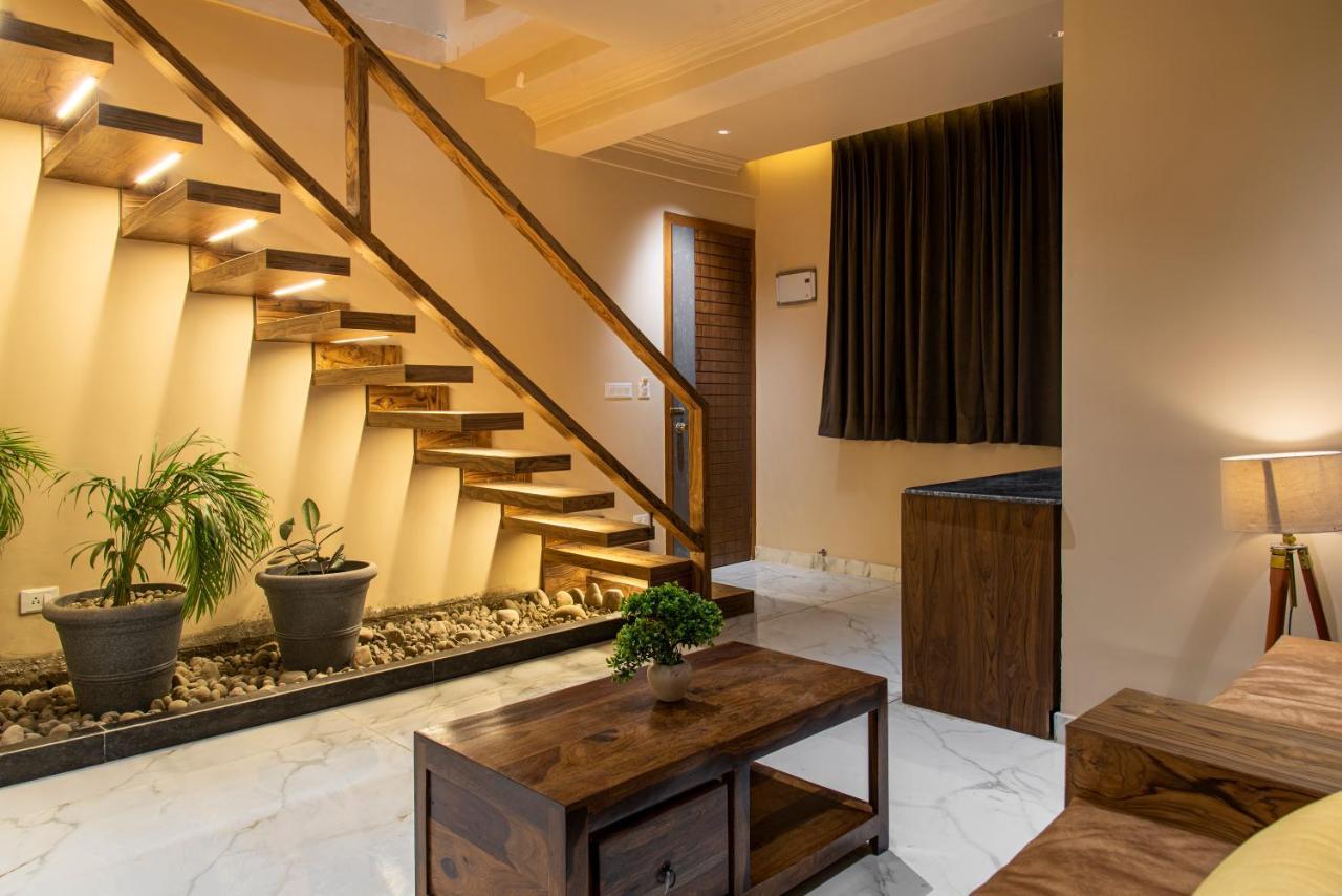 Hillcrest Heights Bed & Breakfast Kasauli Exterior photo
