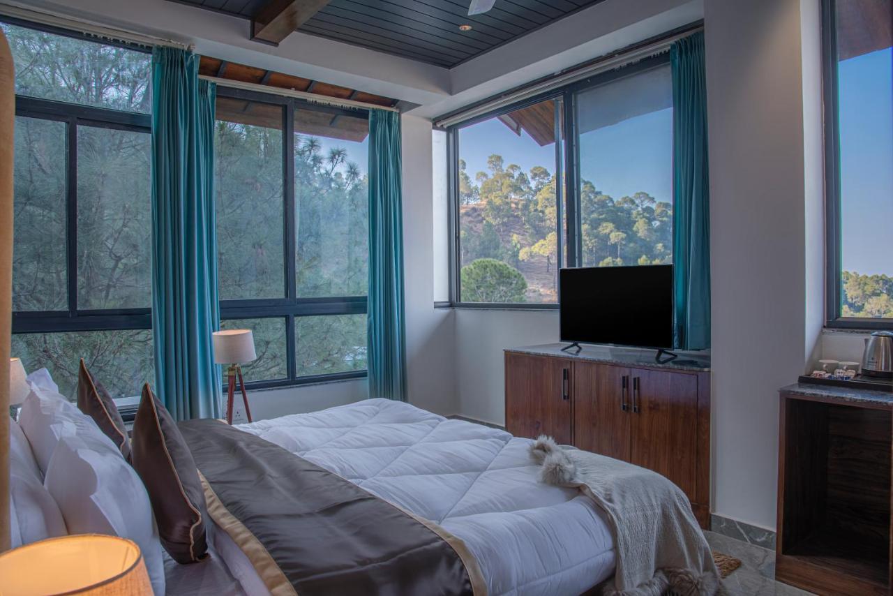 Hillcrest Heights Bed & Breakfast Kasauli Exterior photo