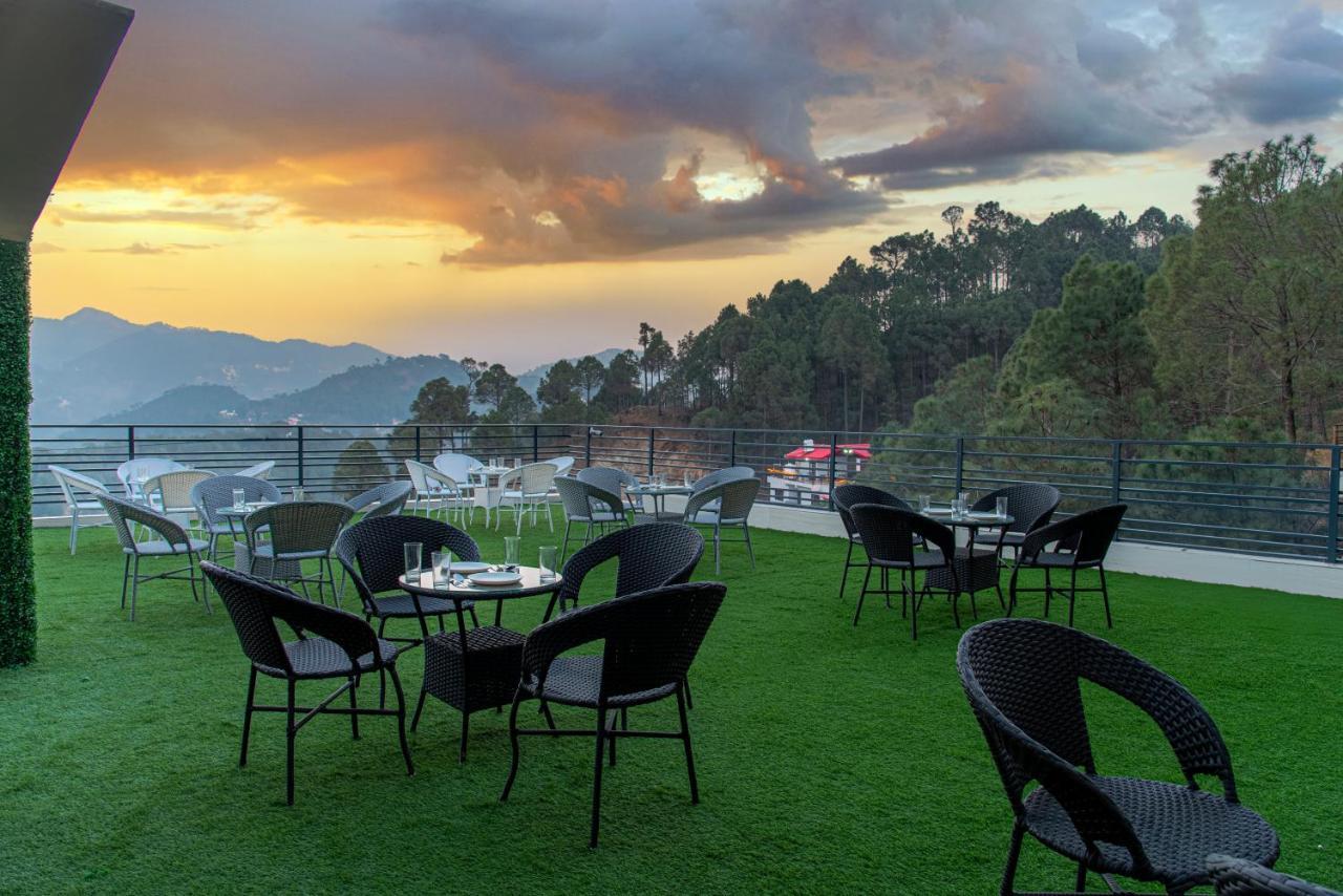 Hillcrest Heights Bed & Breakfast Kasauli Exterior photo