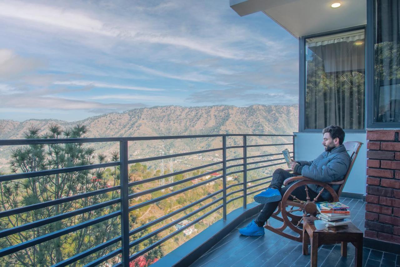 Hillcrest Heights Bed & Breakfast Kasauli Exterior photo